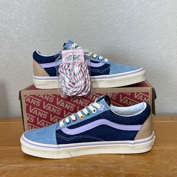 Vans x Old Skool Emma Holland on Holiday Sneaker - Picture 3 of 13